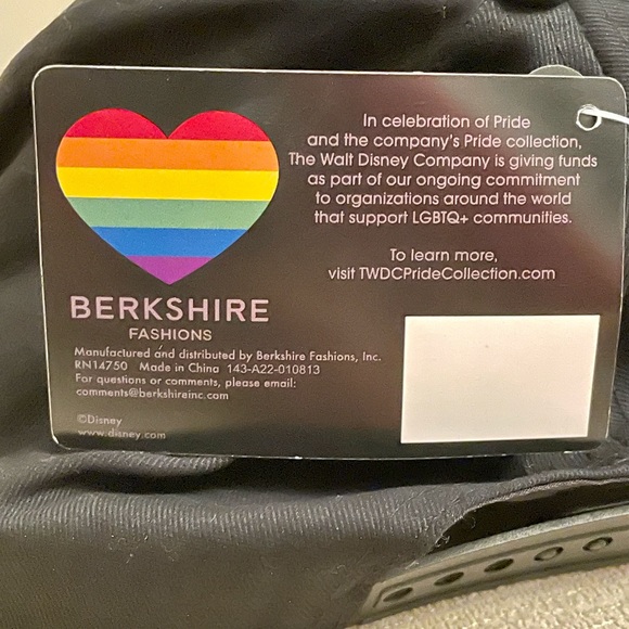 DISNEY Mickey Mouse LOVE Pride Black Snapback Cap Hat Berkshire Rainbow - Picture 5 of 8